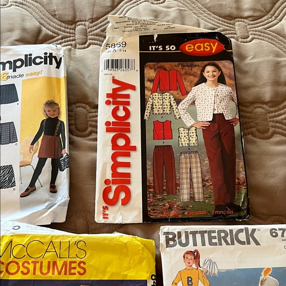 10 Simplicity, Butterick, McCalls Sewing Patterns Collection - Picture 3 of 7